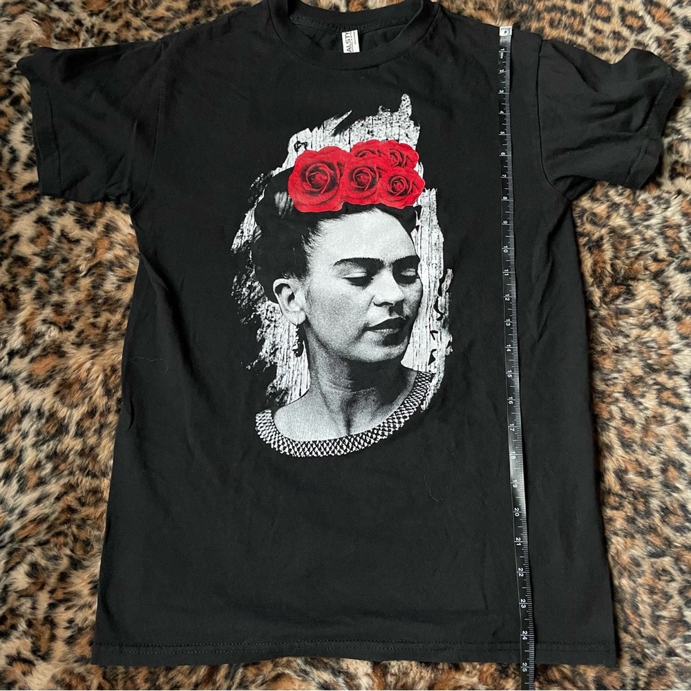 Frida Kahlo Roses Print shirt small - Picture 3 of 8